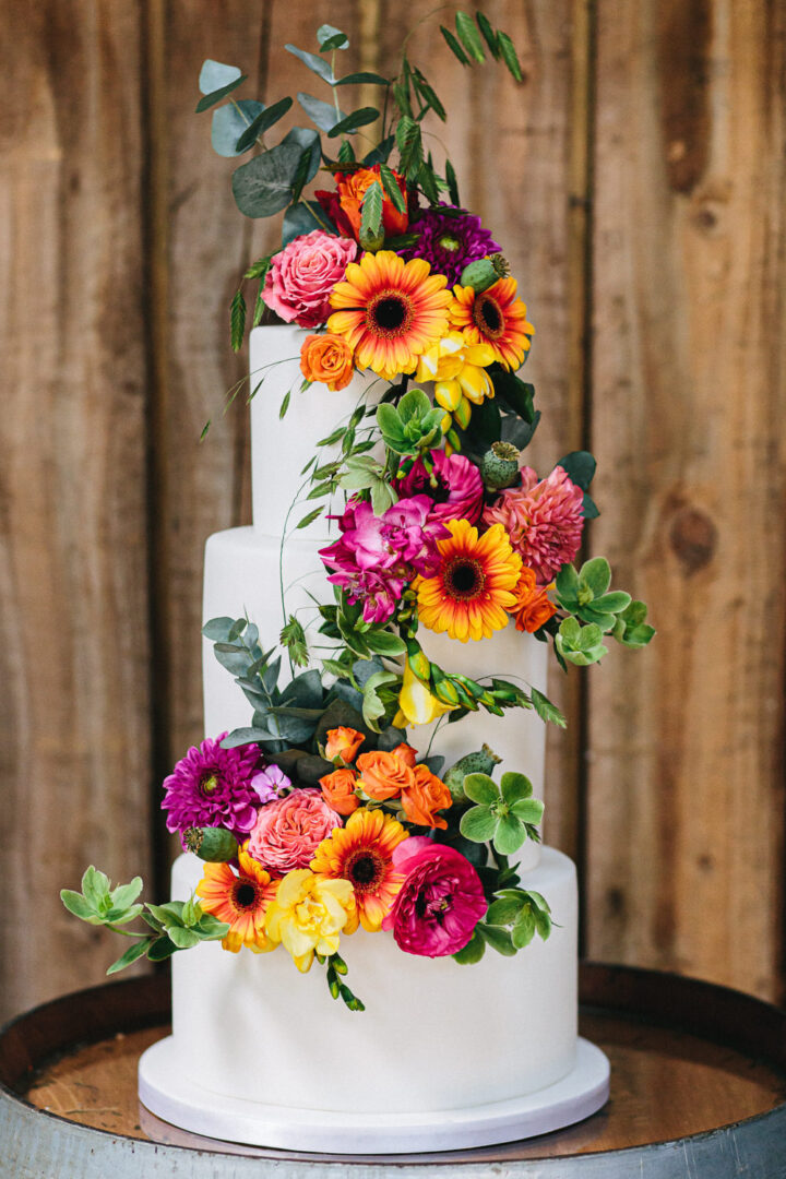 Wedding Cake Ideas Bright Real Flowers Jessica O’Shaughessy Wedding Photography