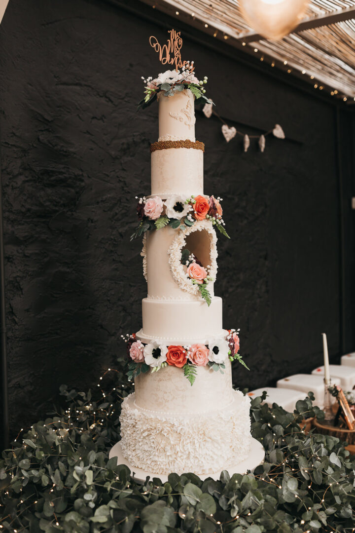 Wedding Cake Ideas Tall Tiers Hannah Miles Photography