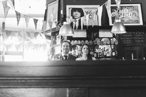 london pub wedding © babbphoto-77