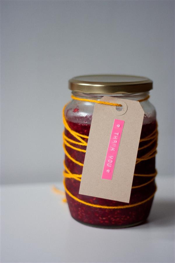 DIY jam wedding favours