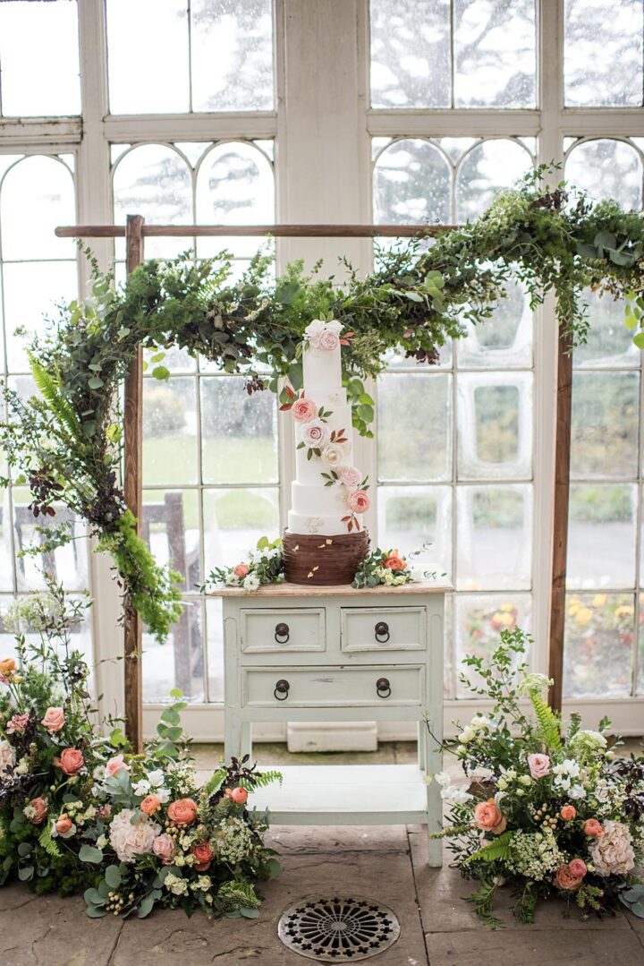 Wedding Cake Tables Flower Arch Jane Beadnell Photography
