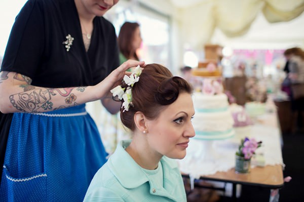 tie the knot http://www.binkynixon.com/