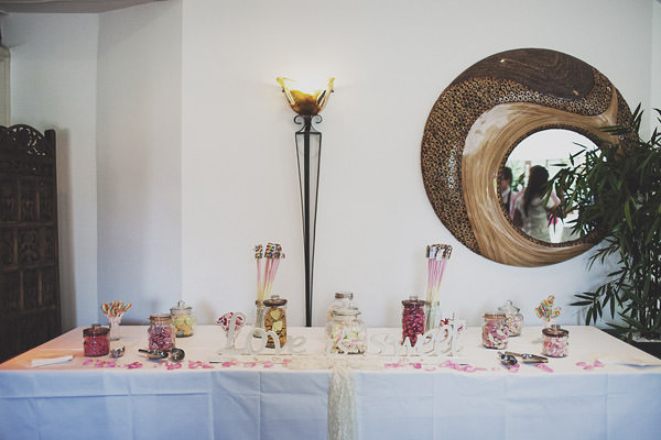 Classic Elegant Pink Wedding http://www.annahardy.co.uk/