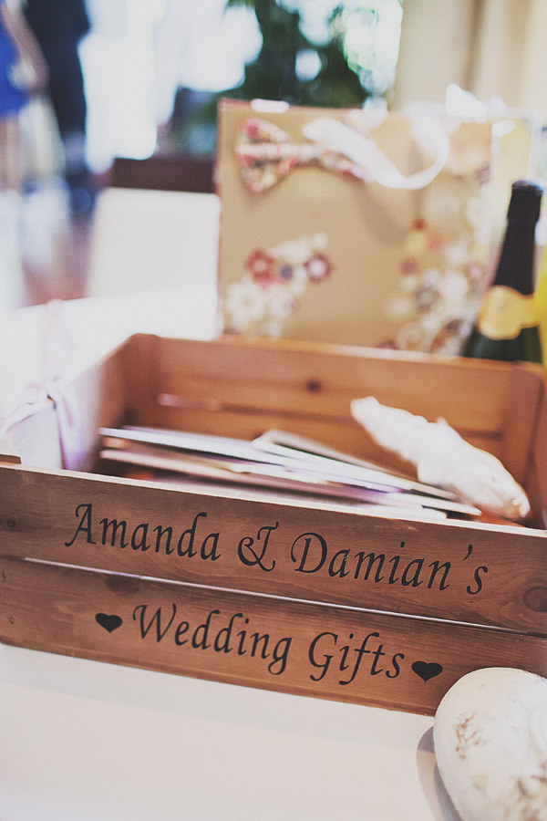 Classic Elegant Pink Wedding http://www.annahardy.co.uk/