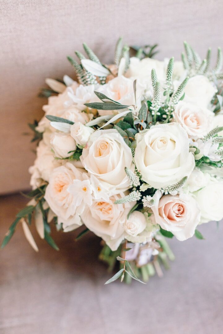 Winter Wedding Flower Ideas Narcissi Jessica Reeve Photography