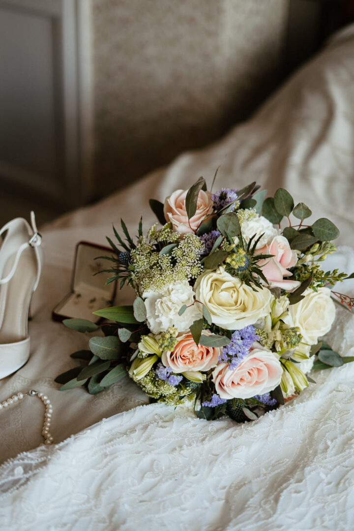 Winter Wedding Flowers Idea Carnation Beans On Toast For Two