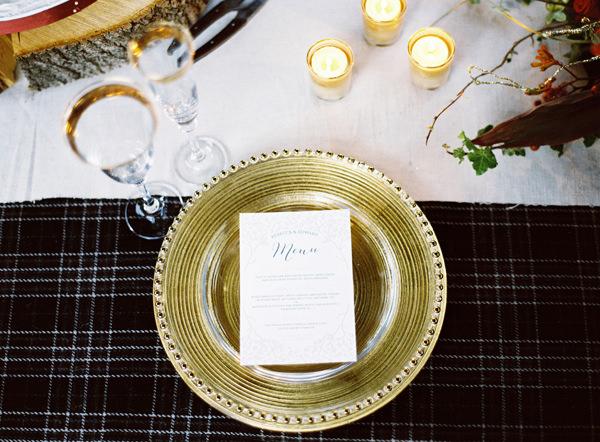 Rustic Christmas Wedding Ideas http://www.victoriaphippsphotography.co.uk/