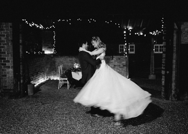 Rustic Christmas Wedding Ideas http://www.victoriaphippsphotography.co.uk/