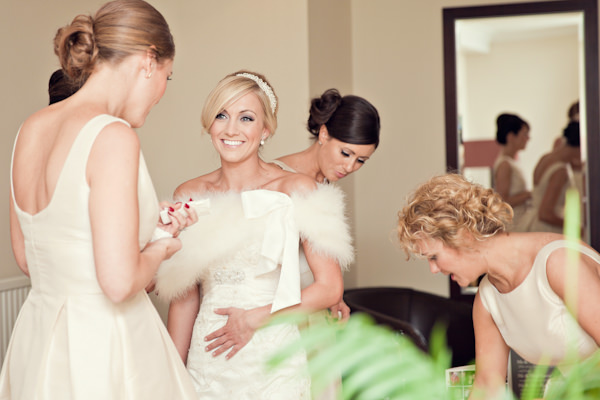 White Classic Hollywood Glamour Wedding http://www.kerryannduffy.com/