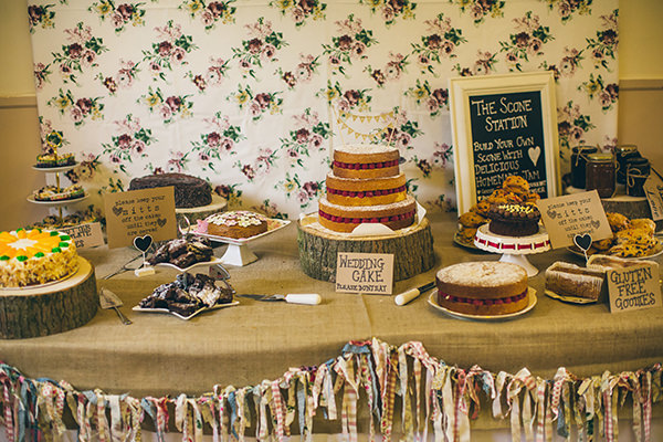 1950s Spring Village Fete Wedding Cake Table http://www.lifelinephotography.co.uk/