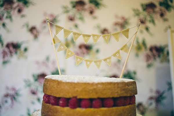 1950s Spring Village Fete Wedding Bunting Cake Topper http://www.lifelinephotography.co.uk/