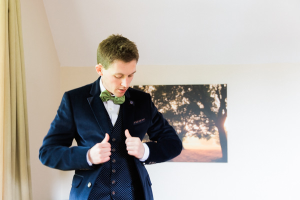 Whimsical Woodland Fairytale Wedding http://www.lisadawn.co.uk/