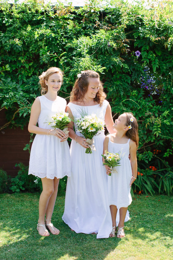 Natural Rustic Daisy Wedding Flower Girls http://www.camillaarnholdphotography.com/