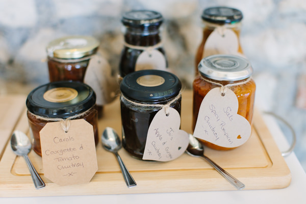 Natural Rustic Daisy Wedding http://www.camillaarnholdphotography.com/