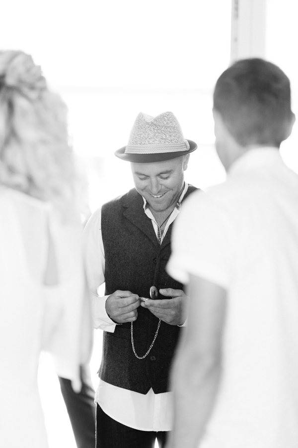 Natural Rustic Daisy Wedding http://www.camillaarnholdphotography.com/