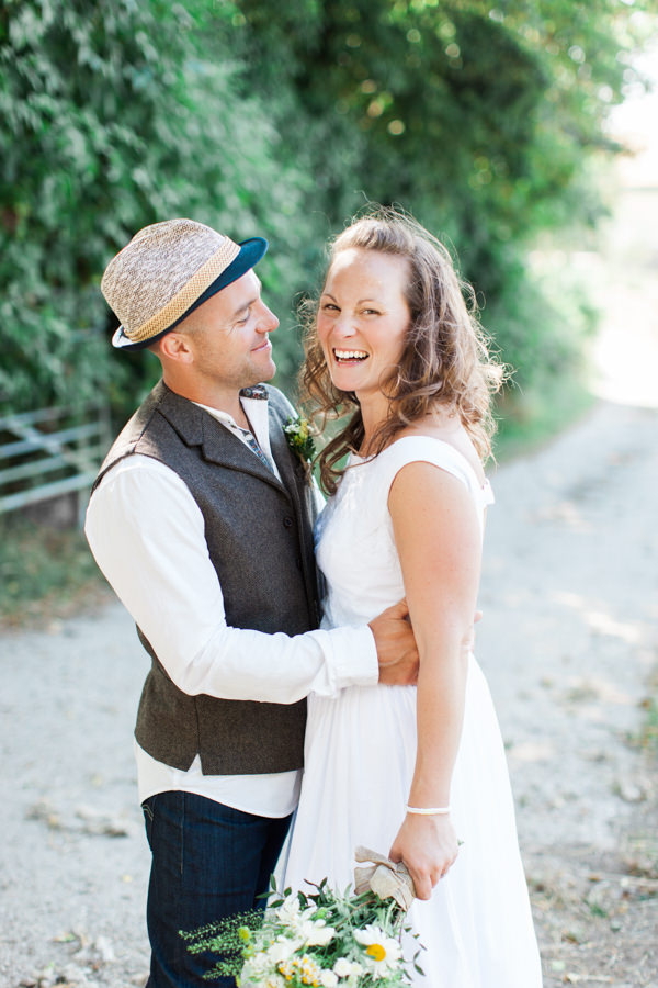 Natural Rustic Daisy Wedding http://www.camillaarnholdphotography.com/