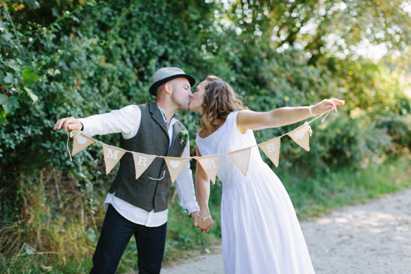 Natural Rustic Daisy Wedding http://www.camillaarnholdphotography.com/