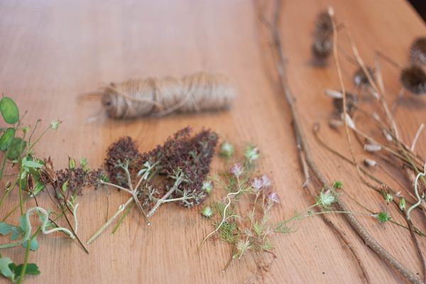 DIY Dream Catcher Wedding Guest Book Tutorial