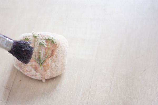 DIY Tutorial How To Pebble Stone Dried Flower Leaf Botanical Favours Place Names