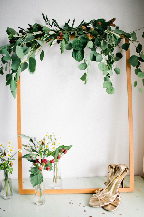 Beautiful Summer Provence Flower Wedding Ideas Flower Arch Foliage Berries Backdrop http://www.brittspring.com/ 