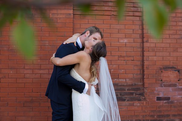 Simple Elegant Black Tie Minnesota Wedding http://www.erinjohnsonphotoblog.com/