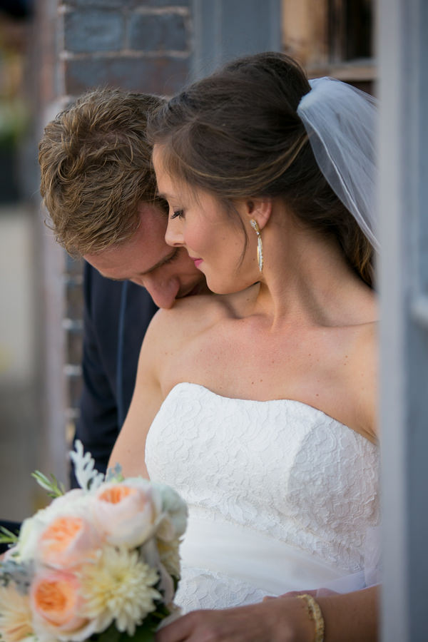 Simple Elegant Black Tie Minnesota Wedding http://www.erinjohnsonphotoblog.com/