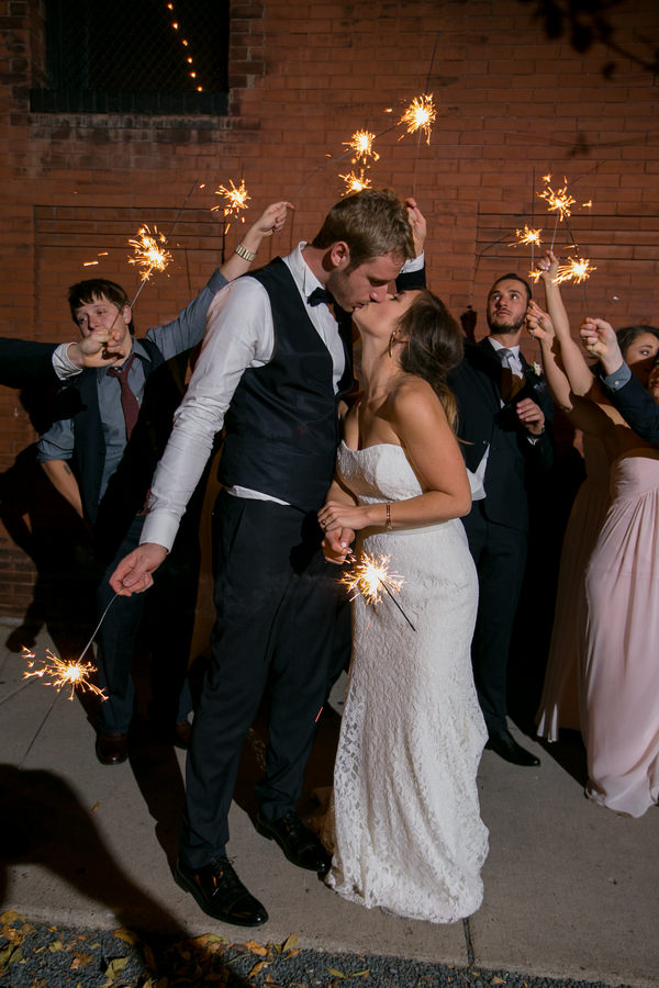 Simple Elegant Black Tie Minnesota Wedding http://www.erinjohnsonphotoblog.com/