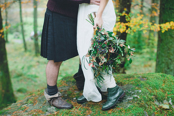 Handfasting Elopement Inspiration in the Scottish Wilderness Wild Natural Bouquet Flowers http://www.photographychantal.co.uk/