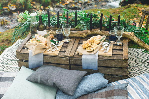 Handfasting Elopement Inspiration in the Scottish Wilderness Wedding Crates http://www.photographychantal.co.uk/