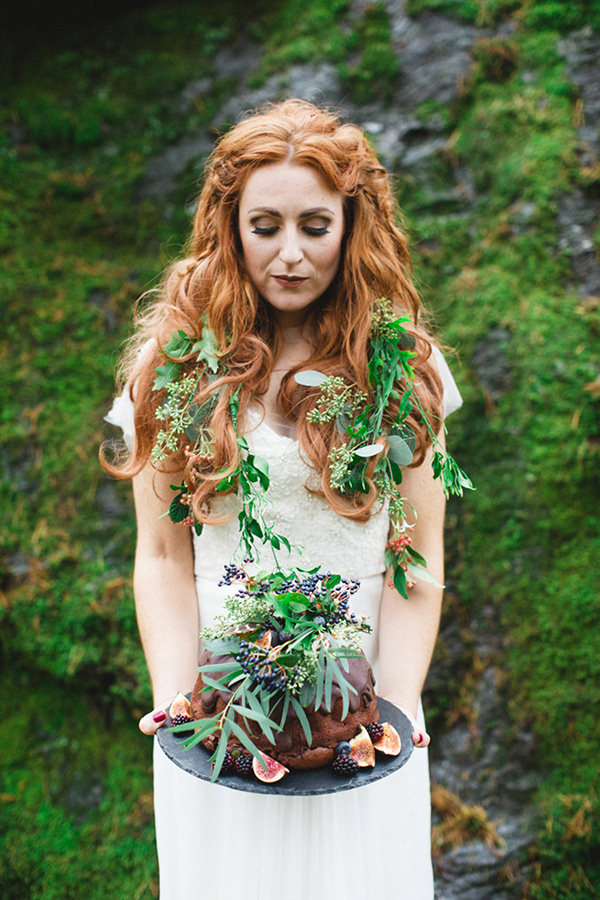 Handfasting Elopement Inspiration in the Scottish Wilderness http://www.photographychantal.co.uk/