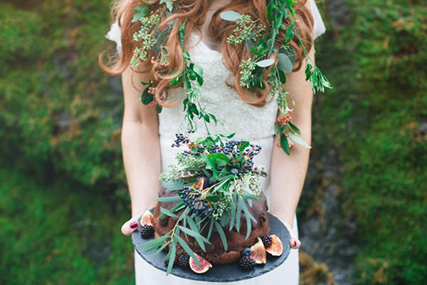 Handfasting Elopement Inspiration in the Scottish Wilderness http://www.photographychantal.co.uk/
