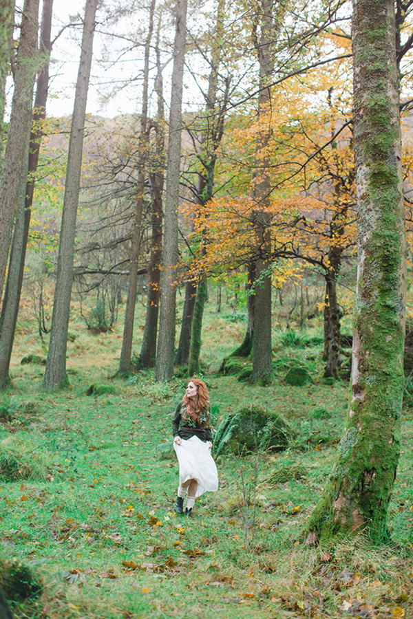 Handfasting Elopement Inspiration in the Scottish Wilderness http://www.photographychantal.co.uk/