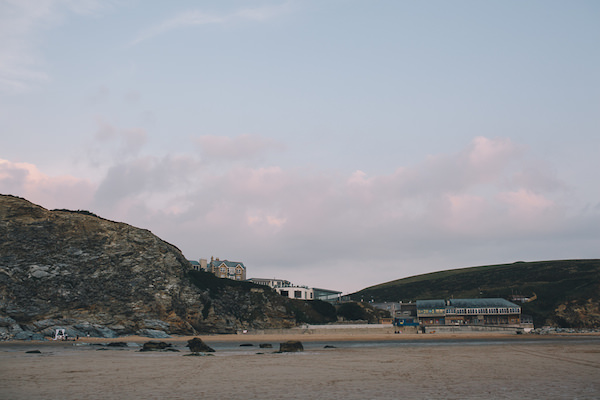 Romantic Sunset Cornwall Beach Proposal http://www.traversandbrown.co.uk/