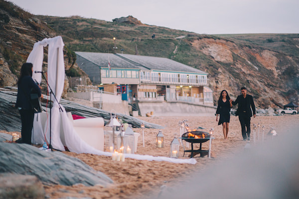 Romantic Sunset Cornwall Beach Proposal http://www.traversandbrown.co.uk/