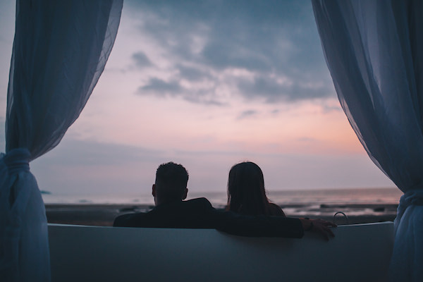 Romantic Sunset Cornwall Beach Proposal http://www.traversandbrown.co.uk/