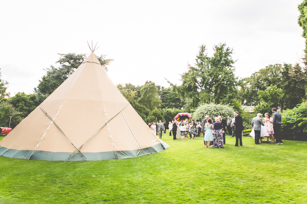 Vintage Tea Party Tipi Wedding http://lovethatsmilephotography.com/