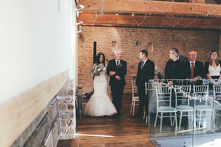 Whimsical Green White Fairy Lights Winter Wedding http://jesspetrie.com/