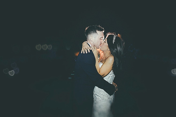Whimsical Green White Fairy Lights Winter Wedding http://jesspetrie.com/