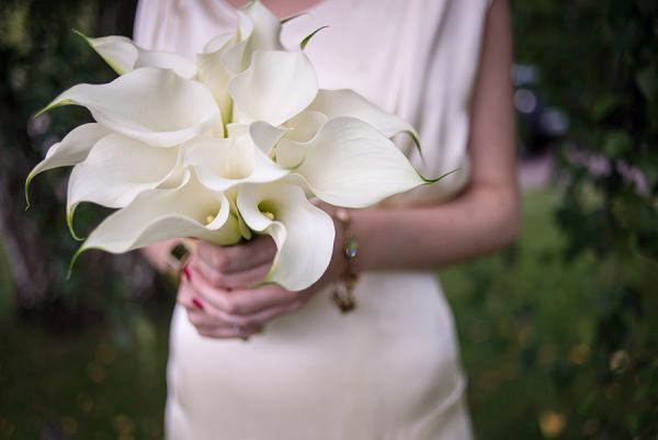 White Calla Lily Bouquet Flowers Bride Bridal Stylish Modern Monochrome Village Hall Wedding http://www.sarareeve.com/