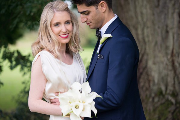 Stylish Modern Monochrome Village Hall Wedding http://www.sarareeve.com/
