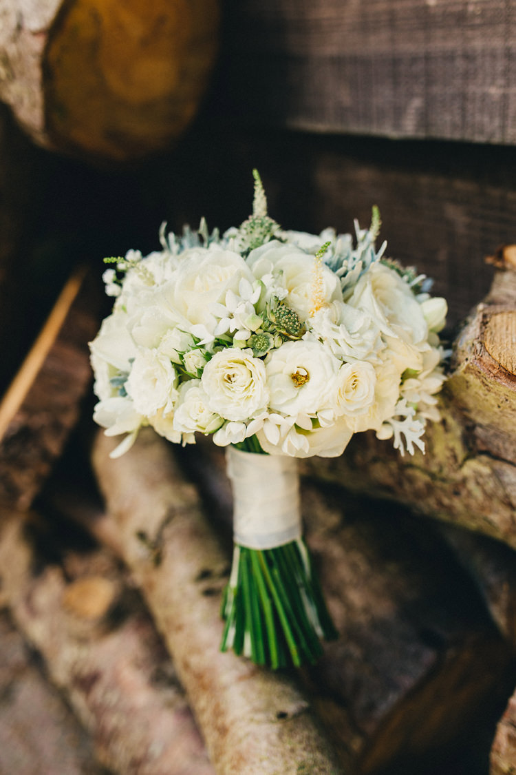 White Cream Ivory Bouquet Flowers Bride Bridal Roses Stylish Rural Relaxed Bohemian Wedding http://peppermintlovephotography.com/