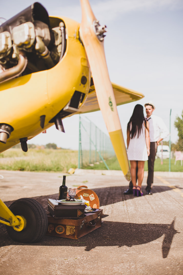 Vintage 1920s Aerodrome Styled Engagement Shoot Portugal http://jesuscaballero.com/