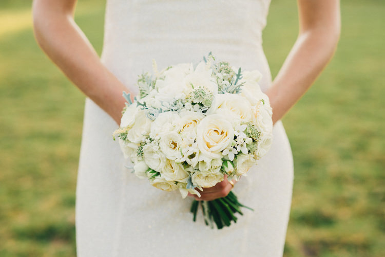 Ivory Cream White Bridal Bouquet Bride Flowers Stylish Rural Relaxed Bohemian Wedding http://peppermintlovephotography.com/