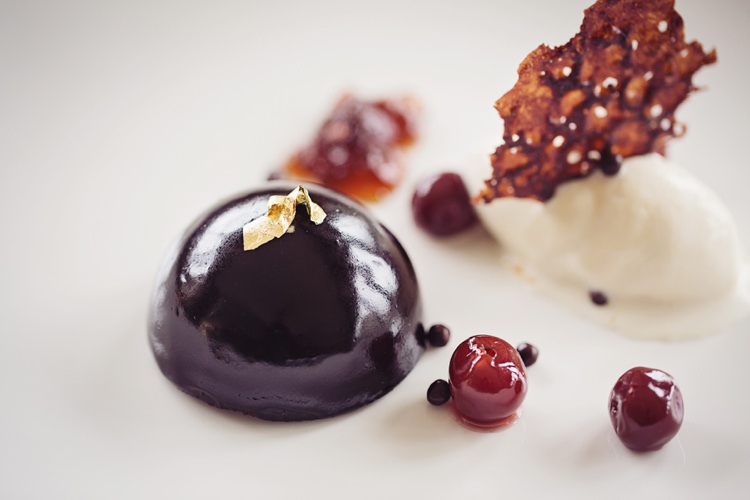 Wedding Dessert Pudding Chocolate Cherries Eccentric Flower Fairy Rustic Woodland Glitter Pink Dip Die Fairy Lights Wedding Ideas Editorial Bridal http://www.tireedawson.co.uk/