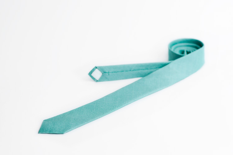 3. turquoise tie, skinny tie, april look