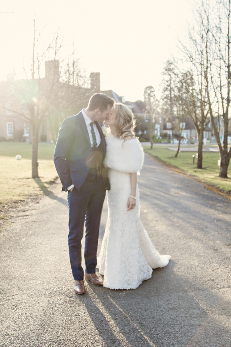 Classic Chic Simple Elegant Champagne Wedding Kent http://kerryannduffy.com/