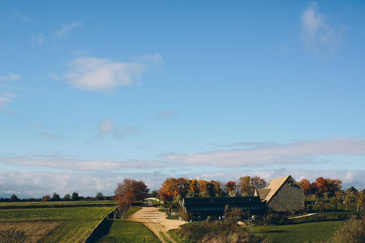 Cotswolds Barn Laid Back Stylish Wedding http://albertpalmerphotography.com/