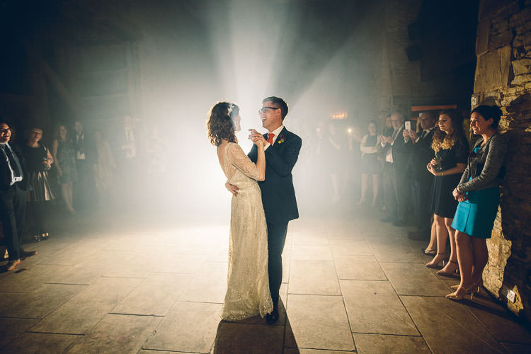 Cotswolds Barn Laid Back Stylish Wedding http://albertpalmerphotography.com/