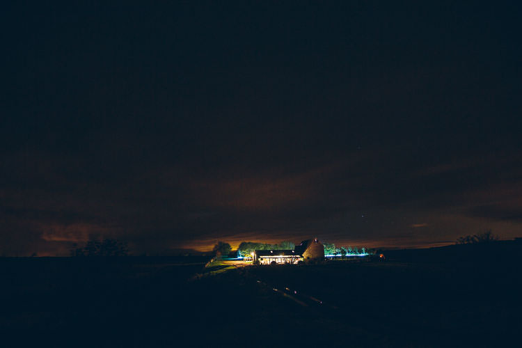 Cotswolds Barn Laid Back Stylish Wedding http://albertpalmerphotography.com/