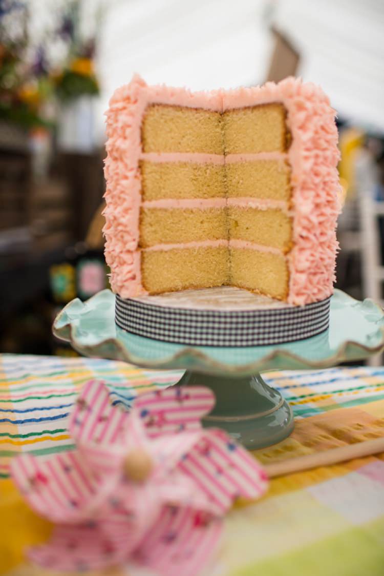 Pretty Pink Layer Buttercream Cake MinkieMoo Bakery Tie The Knot Wedding Carnival Hertfordshire Fair Event http://www.binkynixon.com/
